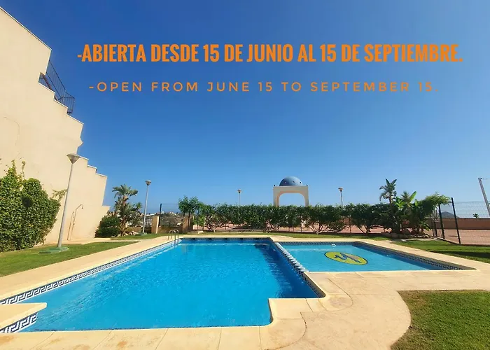 2 PISCINAS más AIRE ACONDICIONADO más PARKING